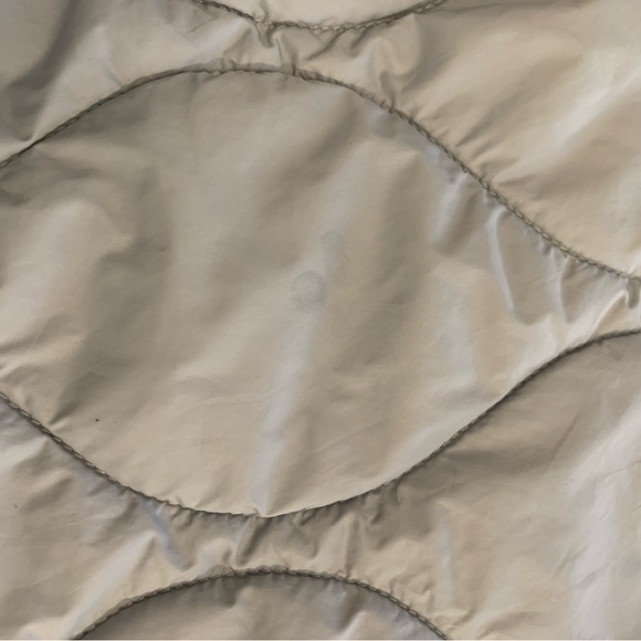 Wilfred free, women’s size medium, quilted shirt jacket (not black) - Picture 14 of 14